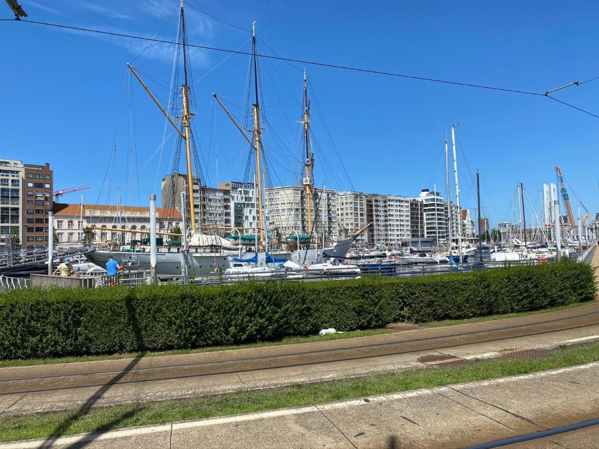 Panoramic View On Beach, Ships, Sea - Place To Be Oostende Exterior foto